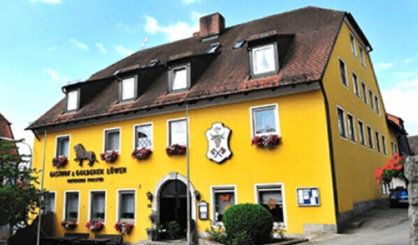 Exterior - Zum Goldenen Löwen (Moosbach)