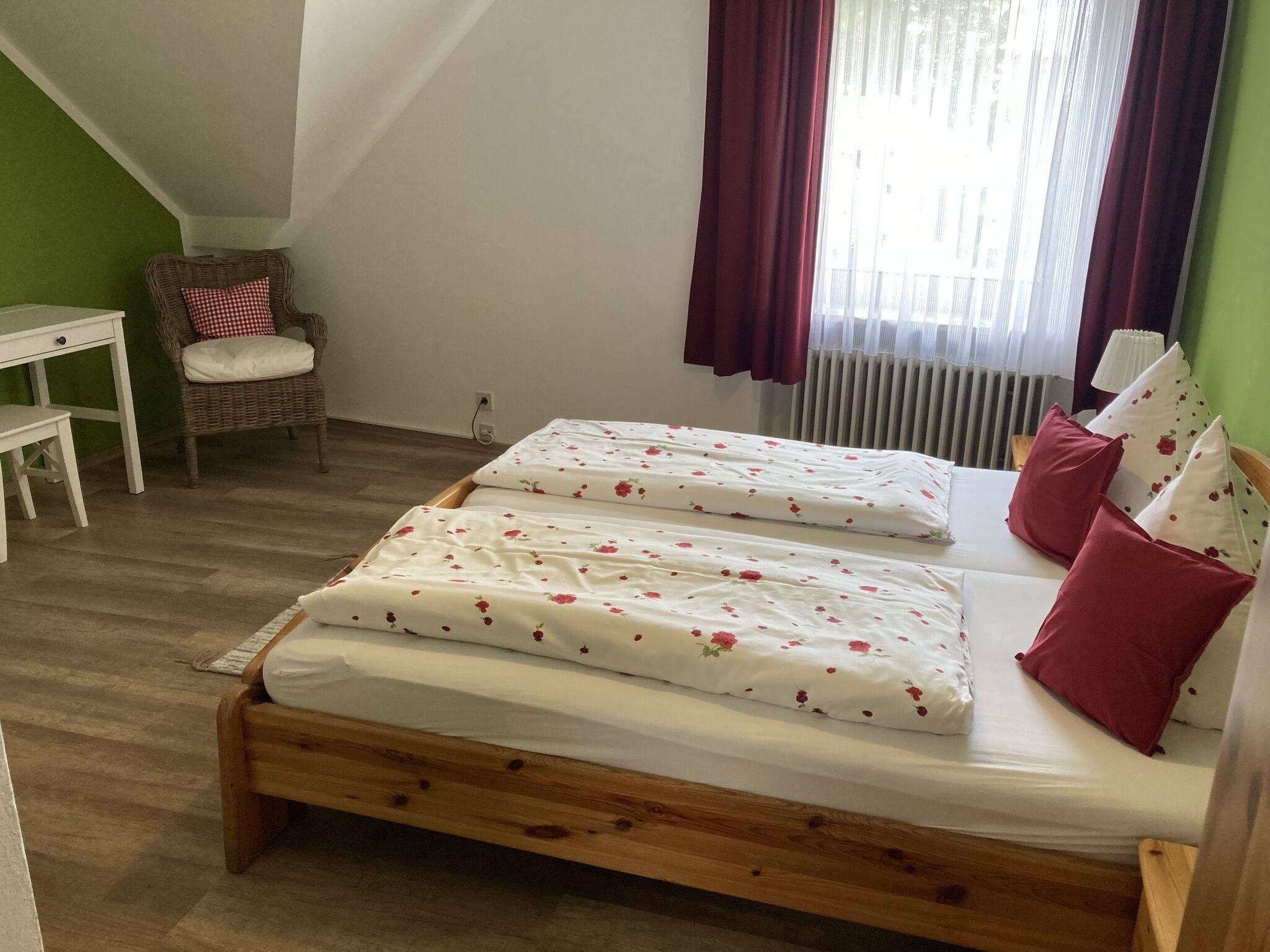 basic double room | free wifi, bed sheets