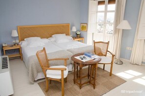 Kamar Double atau Twin, balkon | Brankas, tirai kedap cahaya, kedap suara, dan Wi-Fi gratis