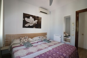 3 chambres, fer et planche à repasser, Wi-Fi gratuit, draps fournis