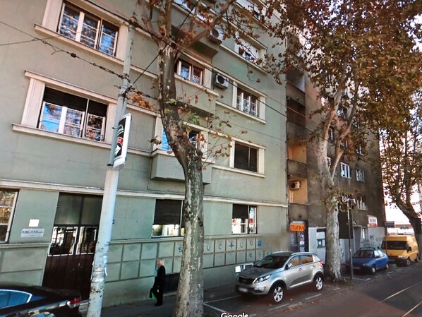 Property entrance - Apartment Apollo (Belgrade)