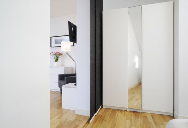 Premium Apartment | Living area - homefortimes Frankfurt-Airport (Langen)