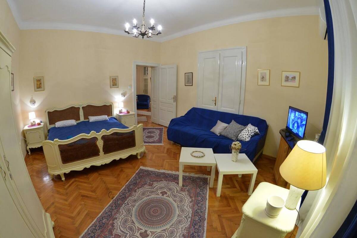 Apartment, 2 Bedrooms | 2 bedrooms, iron/ironing board, WiFi (free), bed sheets