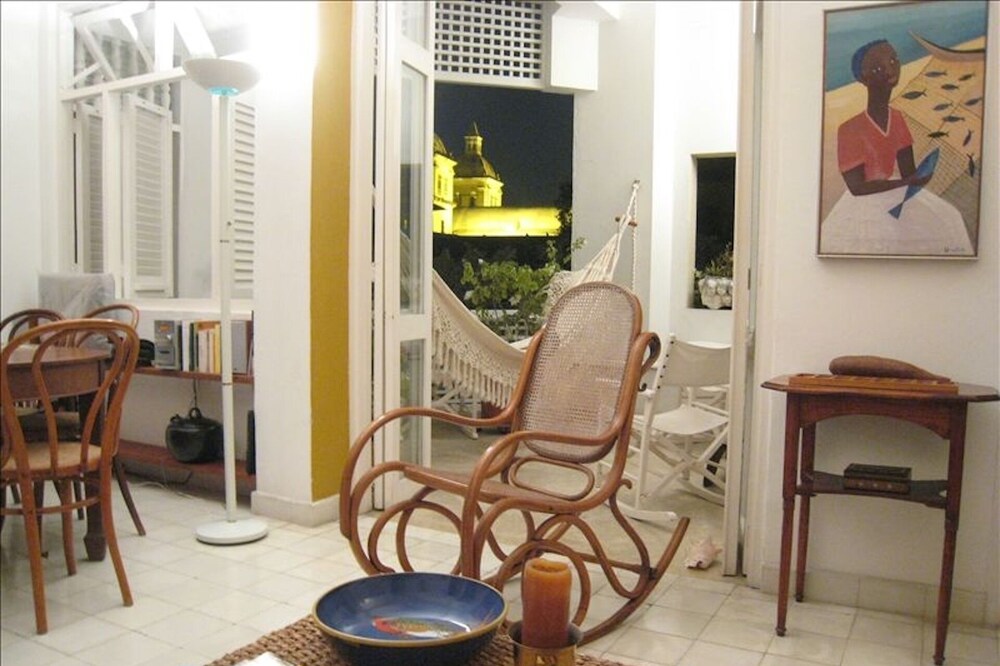 Charming 2 BR Apart. in Heart of Colonial Cartagena, Colombia