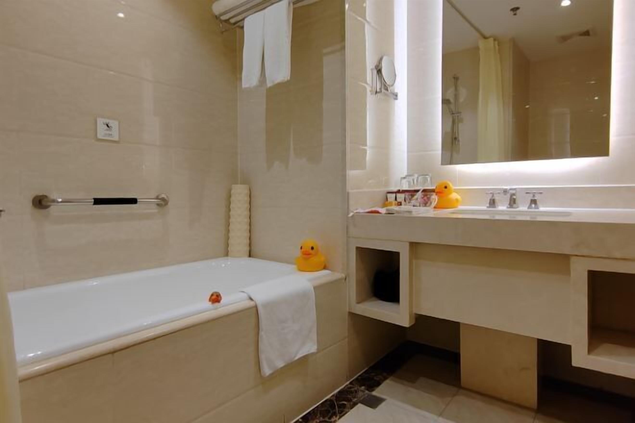 Bathroom | Free toiletries, hair dryer, slippers