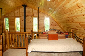 3 bedrooms, iron/ironing board, travel cot, free WiFi