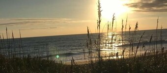 4 bed/2 bath OCEAN side with private BEACH ACCESS!