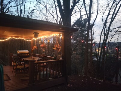 Cottage near Pittsburgh - Pet Friendly, No Pet/Cleaning Fees, Secluded & Quiet