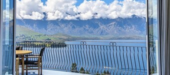BELVEDERE-(meaning in Italian PANORAMIC VIEWS) 3 BEDROOM HOUSE IN QUEENSTOWN