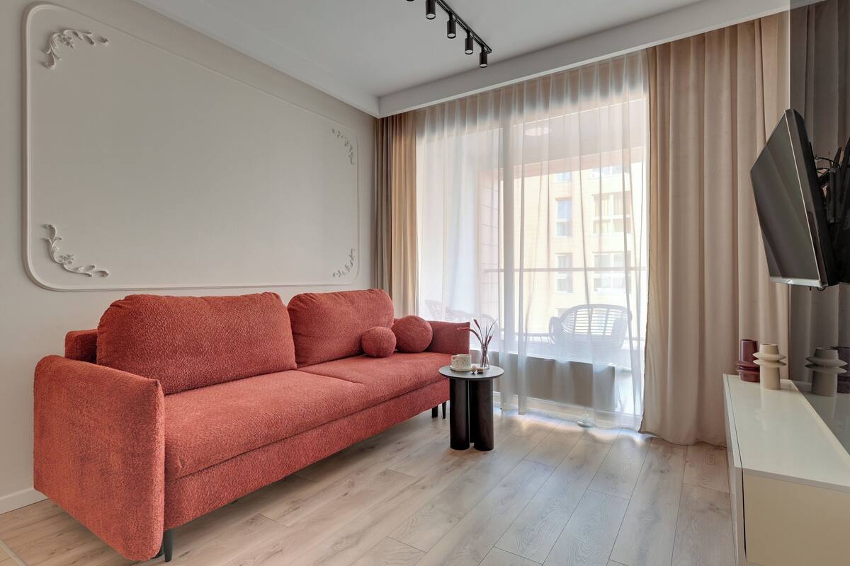 Apartamento City, 1 cama de matrimonio con sofá cama, no fumadores | Zona de estar | Televisión de pantalla plana de 50 pulgadas con canales por cable
