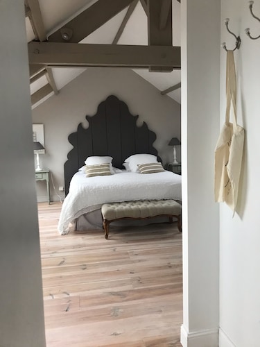 Luxury accommodation on the historic beach of Arromanches