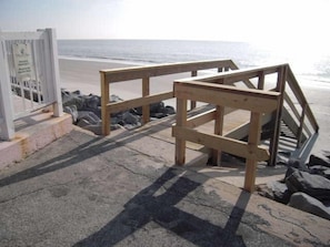 Solsenger og strandhåndklær