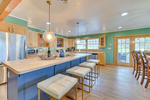 Fridge, microwave, stovetop, dishwasher - Slope Views: Luxe Windham Retreat w/ Hot Tub! (Windham)