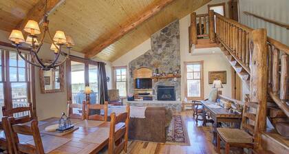 Beautiful Mountain Home-Great Views-Hot Tub-Free Resort Shuttle-Toddler Friendly
