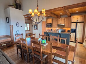 Dining - Beautiful Mountain Home-Great Views-Hot Tub-Free Resort Shuttle-Toddler Friendly (Fraser)