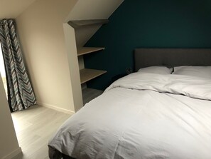 2 chambres, fer et planche Ă repasser, accĂšs Internet, draps fournis