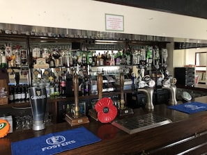 Bar (on property) - Fairlight Lodge Hotel (Hastings)