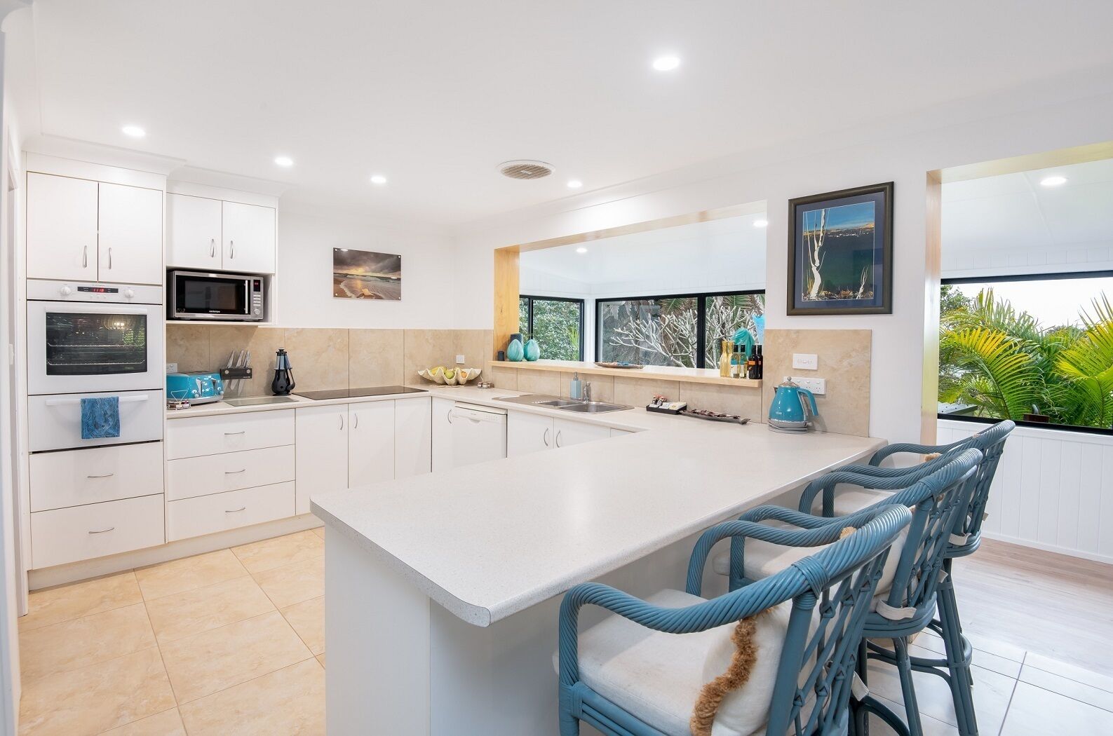 Magoo's Seaside Serenity