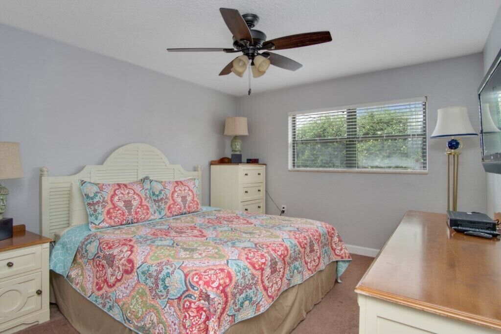 BEAUTIFUL Large Cocoa Beach 3 Bedroom Villa 2 min Walking Distance to Beach