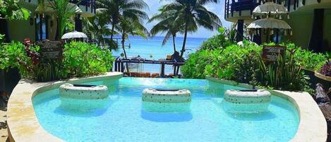 Piscine extérieure, piscine chauffée