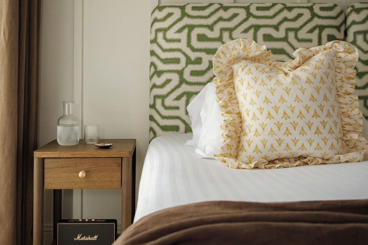 Superior Double Room | Individually decorated, individually furnished, desk, blackout drapes