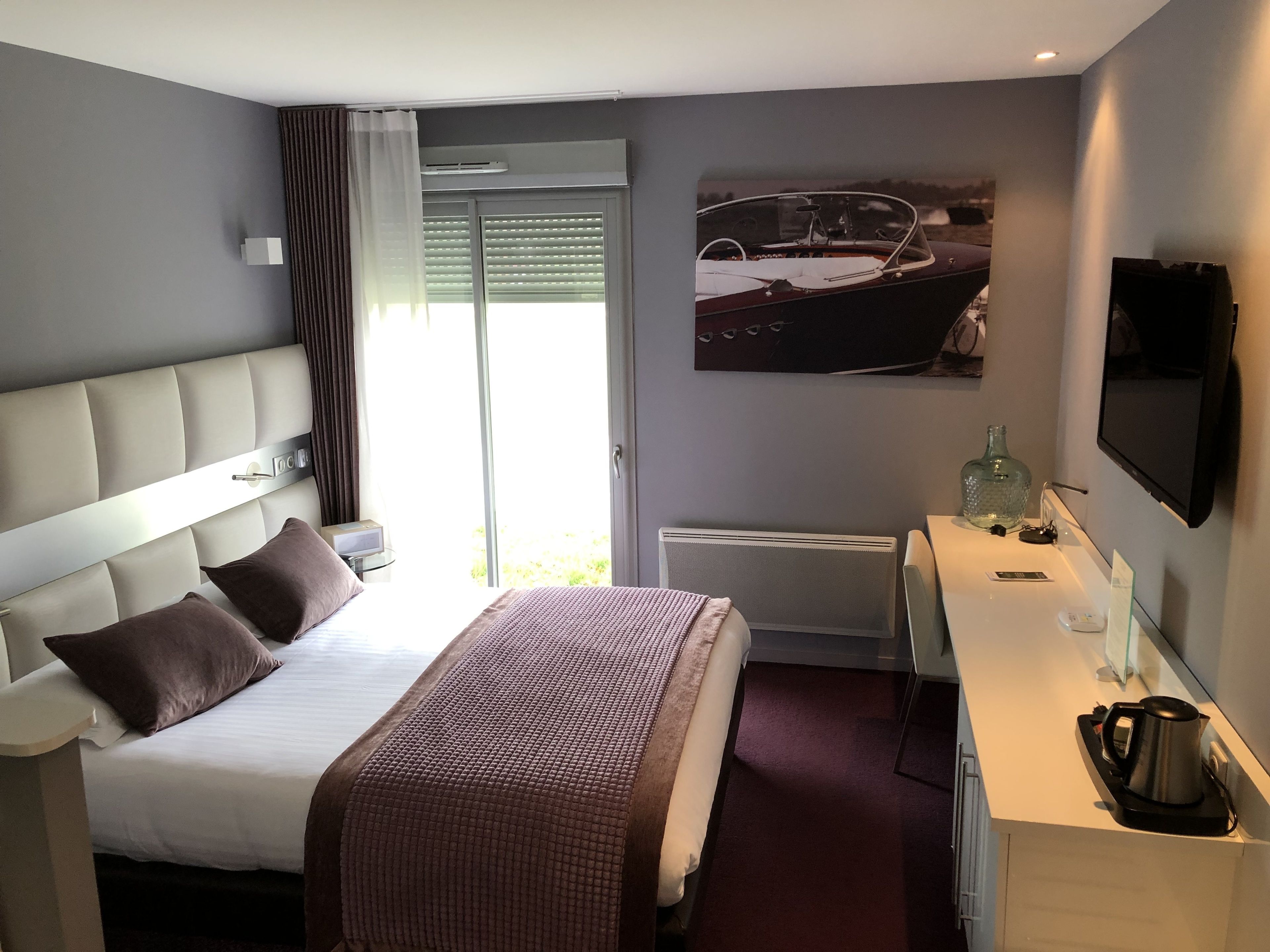 privilege double room | 1 bedroom, individually decorated, individually furnished, desk