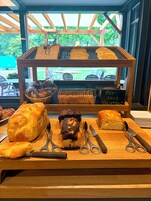 Desayuno buffet todos los días (con cargo)