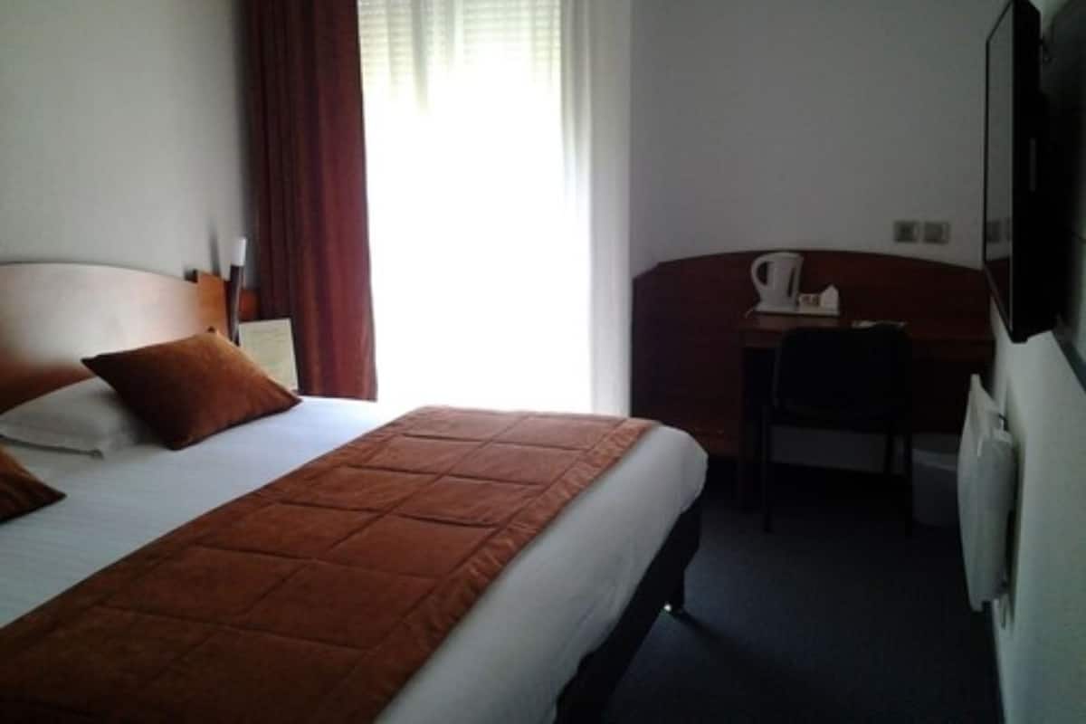 Comfort-Doppel- oder -Zweibettzimmer