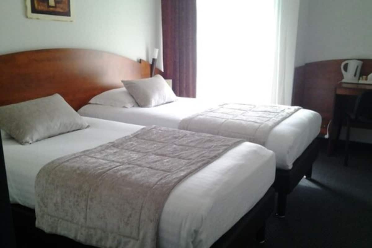 Comfort Double or Twin Room | Individually decorated, individually furnished, desk, blackout drapes