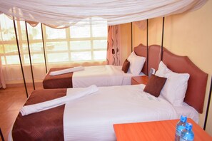 Twin Room | Premium bedding, desk, iron/ironing board, free WiFi - Greenvale Hotel (Ruiru)