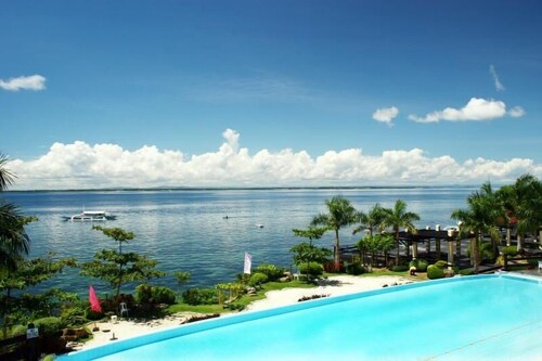 Mactan Condo large 1 bdrm, Ocean View, Pools, Beach Access, La Mirada residence