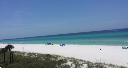 4BR / 4BA BEACH HOUSE SALT Vesipuisto 2 Keittiöt KAKSI SUURET Kannet Valtava takapiha