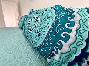 4 dormitorios, tabla de planchar con plancha, wifi gratis y ropa de cama