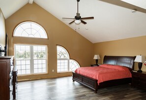 14 bedrooms, desk, iron/ironing board, free WiFi