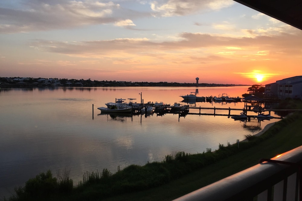 Beautiful Waterfront Condo | Boat Slips | Private Boardwalk to Beach