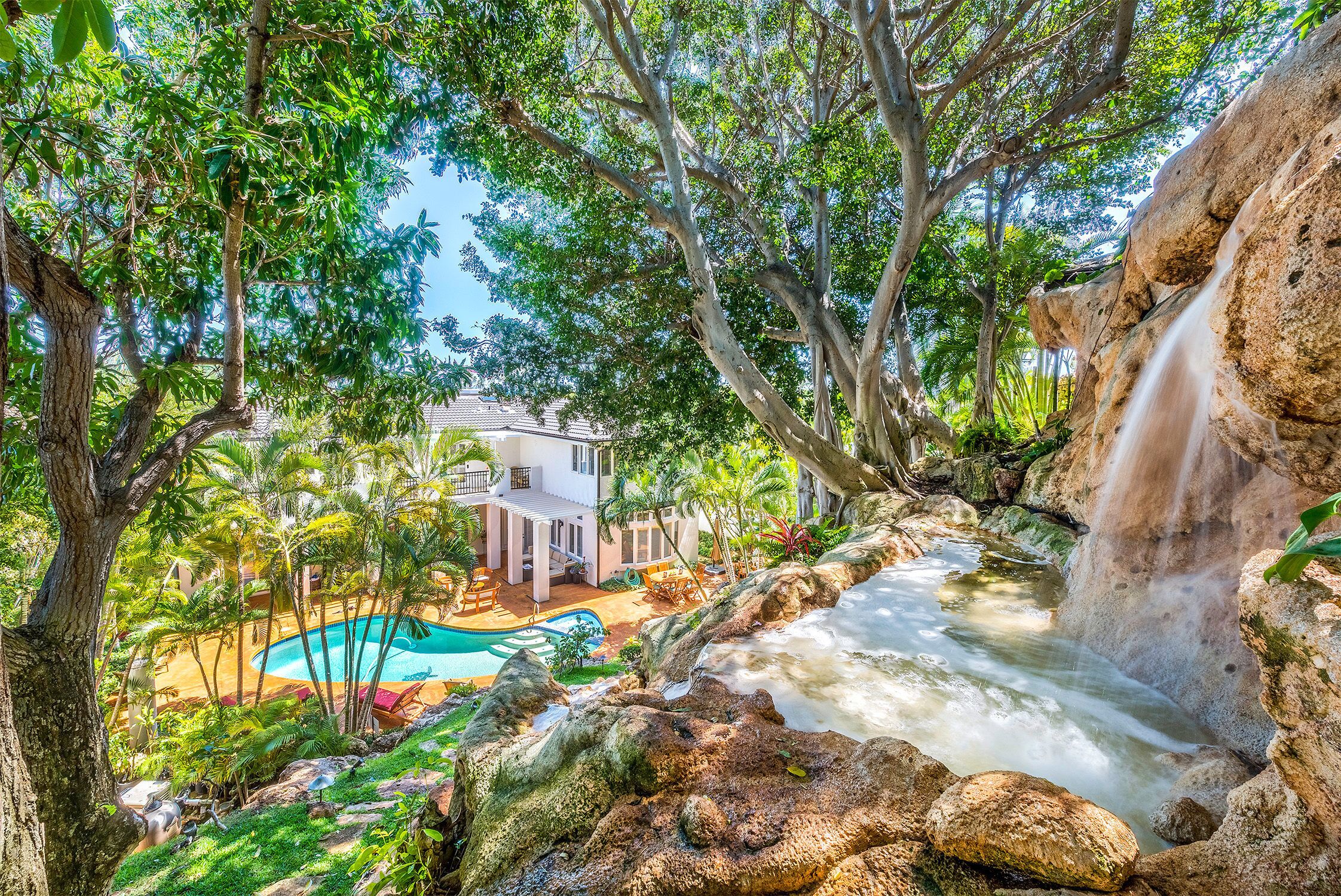 Paradise Rental w/ Pool & Spa - 30 day min