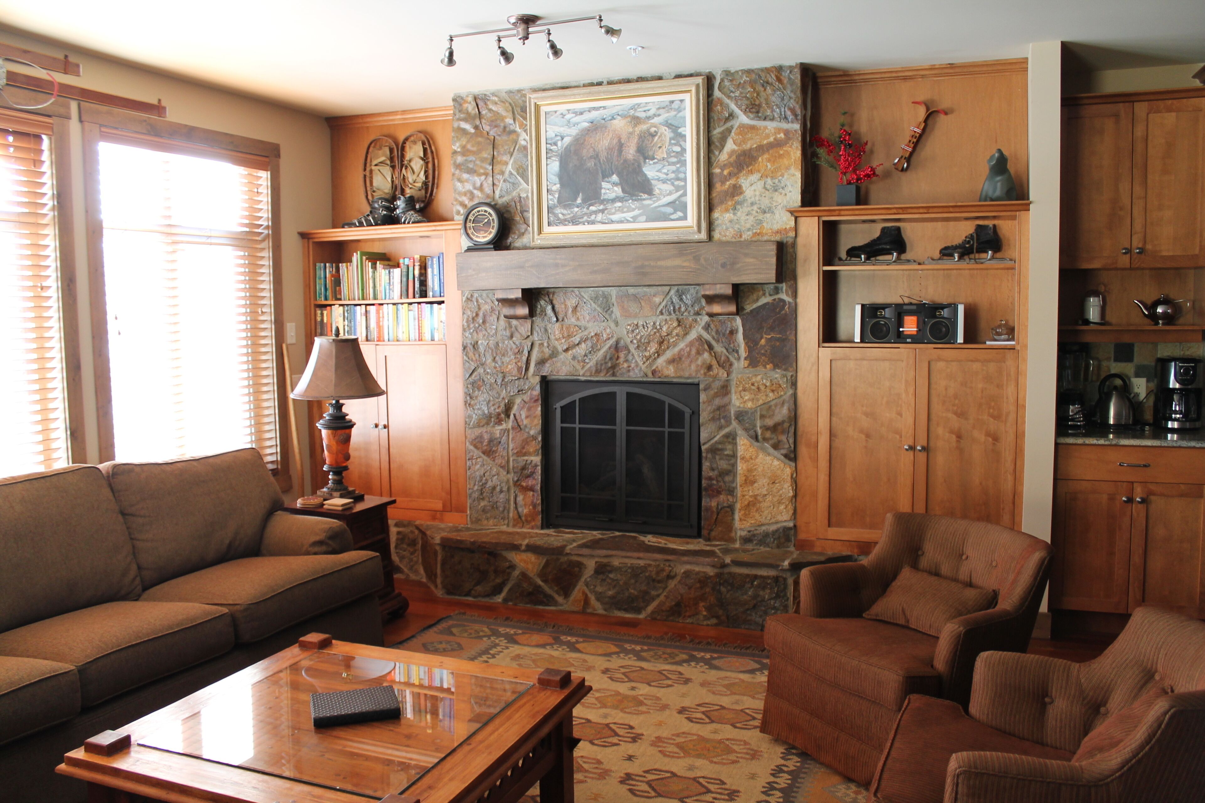 Ski in Ski out 2 Bedroom Executive Condo in Beautiful Big White Ski Resort, BC