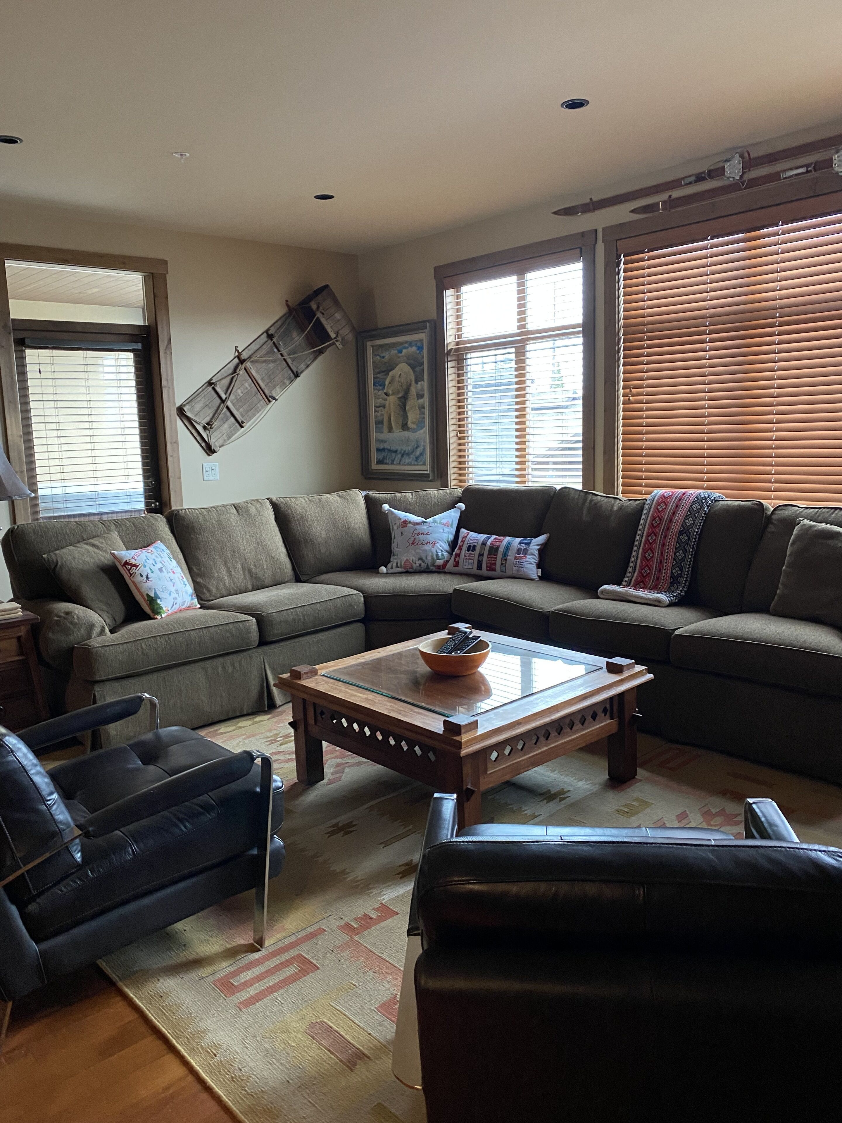 Ski in Ski out 2 Bedroom Executive Condo in Beautiful Big White Ski Resort, BC