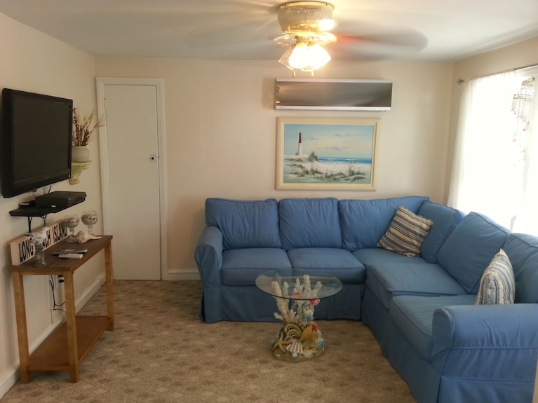 Tropical Feel-2nd Floor, Huge Covered Furnished Deck-quietest Area Of Island - Beach Haven, NJ