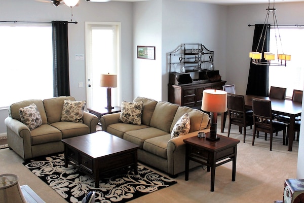 Spacious and super comfortable great room