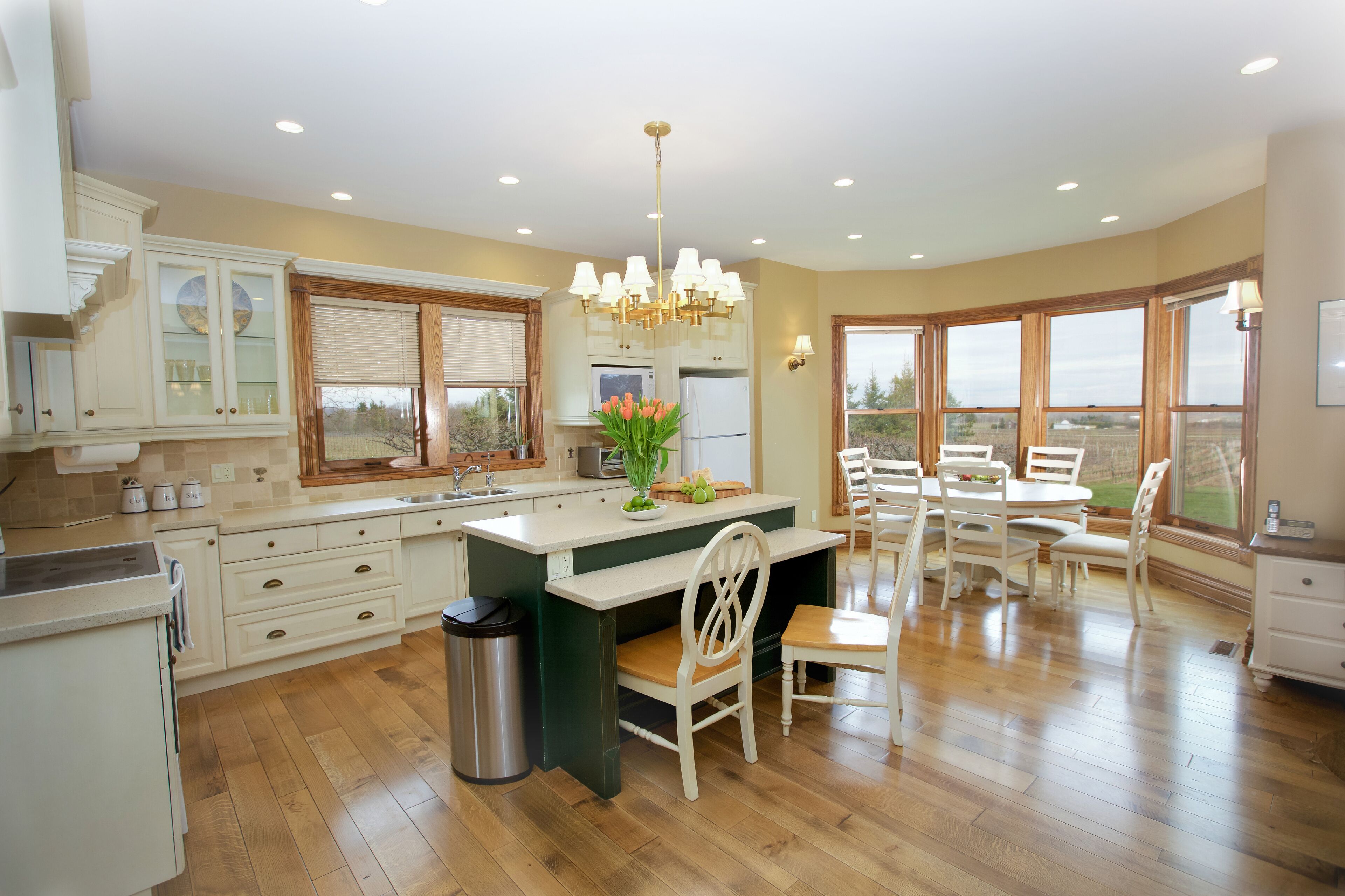 Vineyard Estate House In Niagara