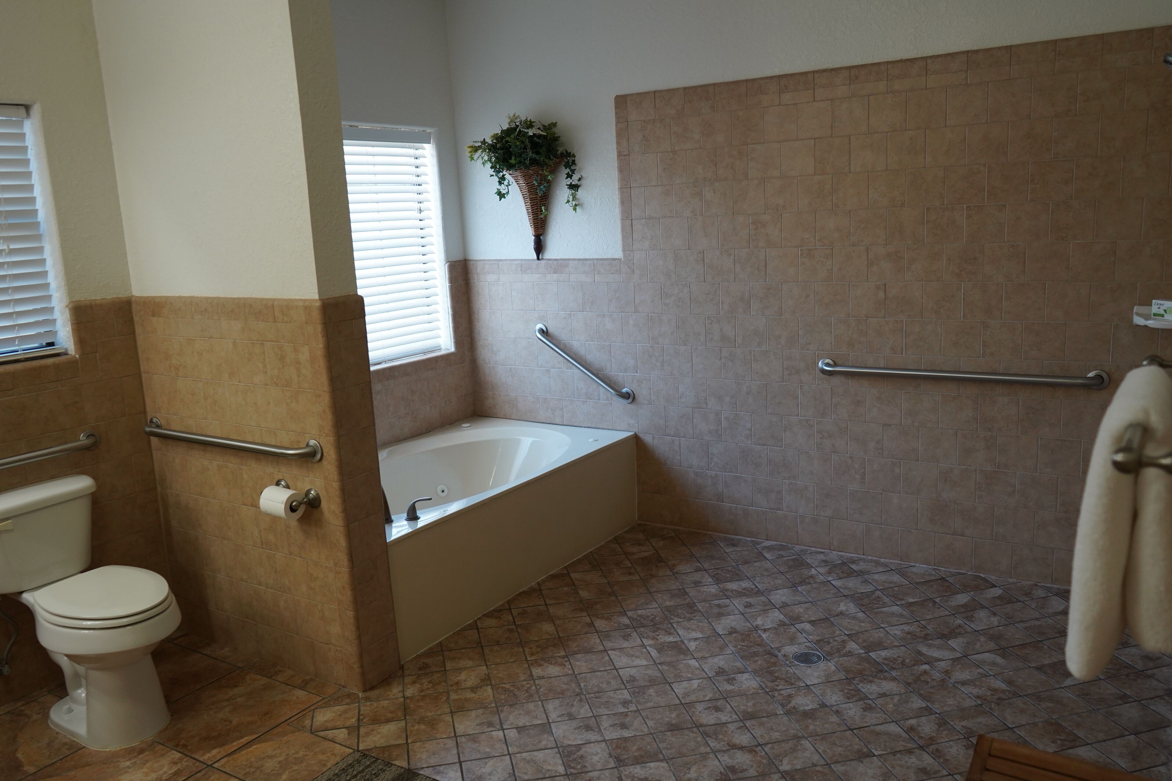 Country-style Oasis! The perfect family get-away. VIEW OUR VIDEO! 