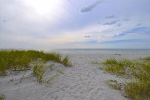Liegestühle, Strandtücher