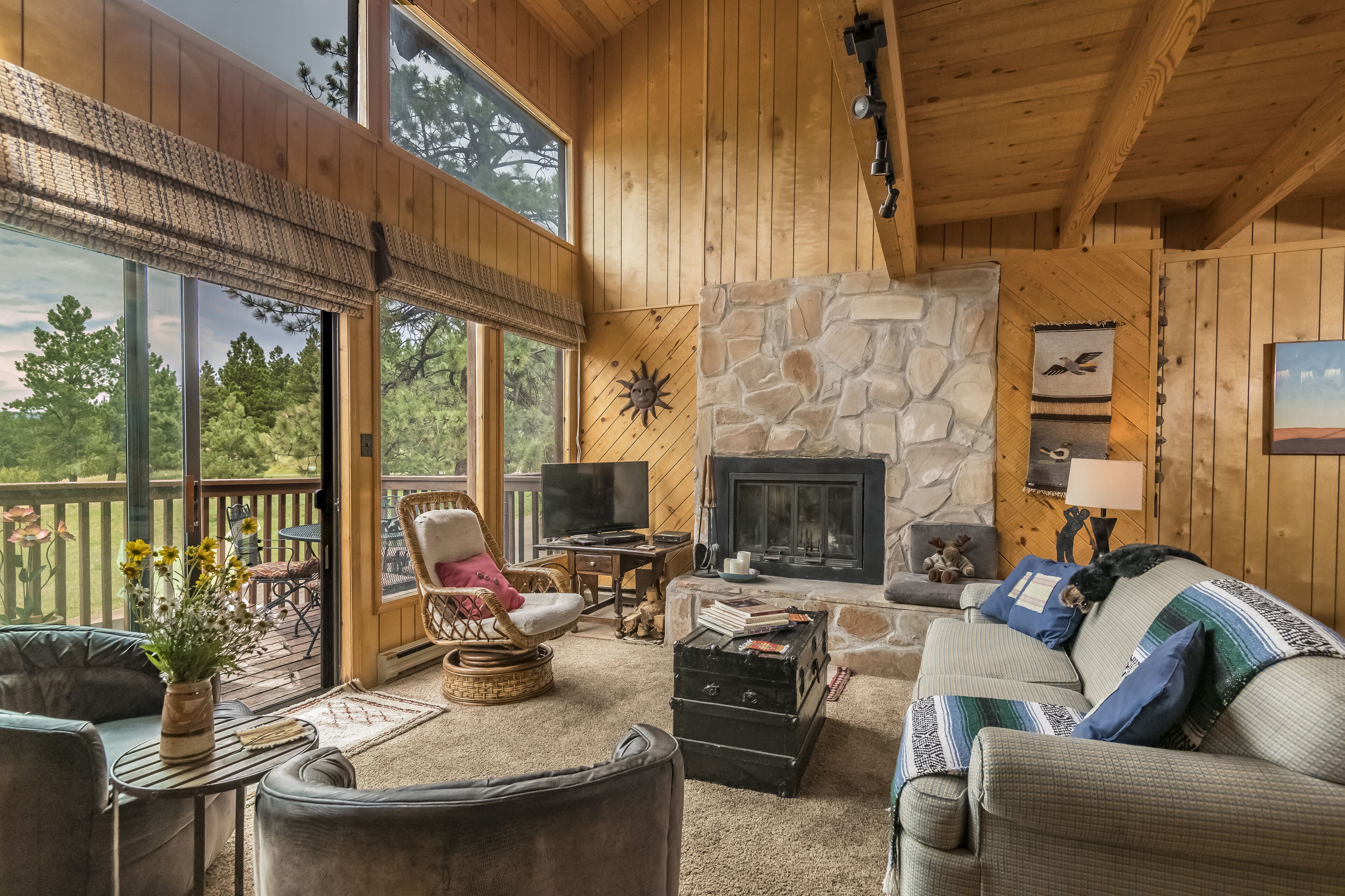 Sol Escape!  A Ski Condo With A Cabin Feel