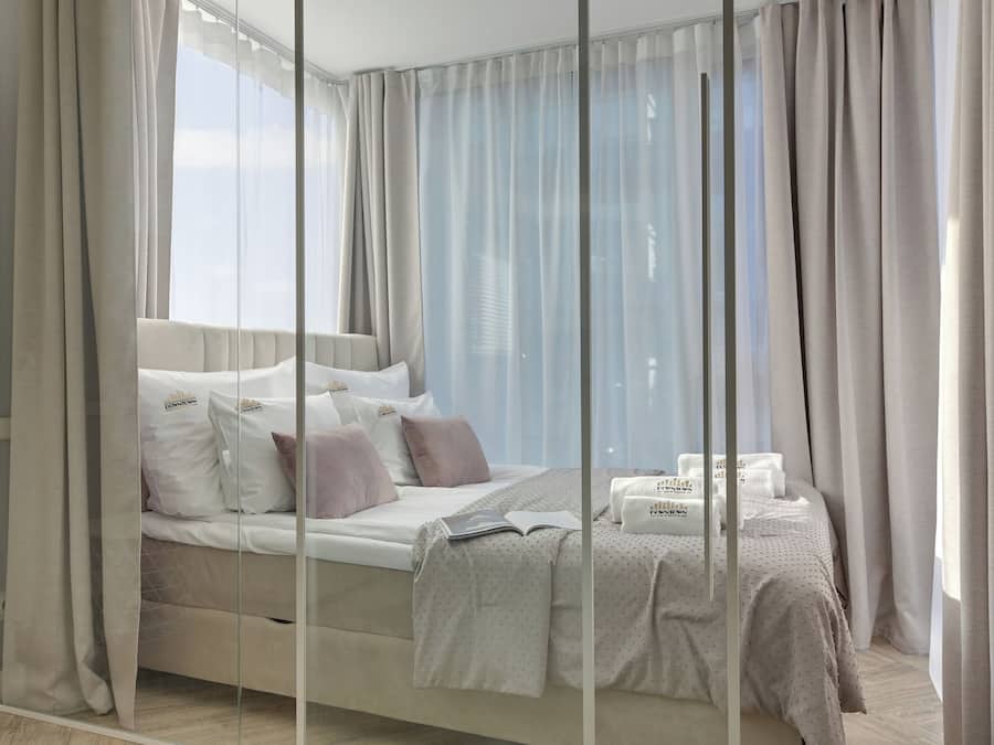 Superior Apartment | Hypo-allergenic bedding, individually decorated, individually furnished