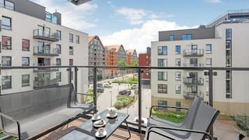 Grand Apartment, Multiple Beds, Non Smoking, Courtyard View | Balcony