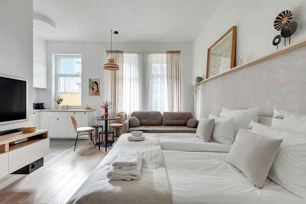 Studio classique | Literie hypoallergénique, décor unique, ameublement unique