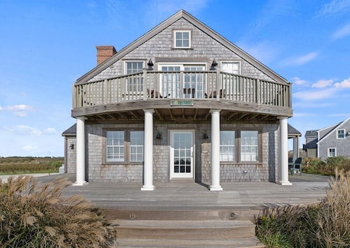 Love Sand, Madaket on the Beach, Lovely Seaside Home
