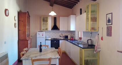 Typical dwelling in the heart of the Tuscany between FLORENCE and SIENA