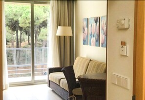 开间 | 客厅 | 电视